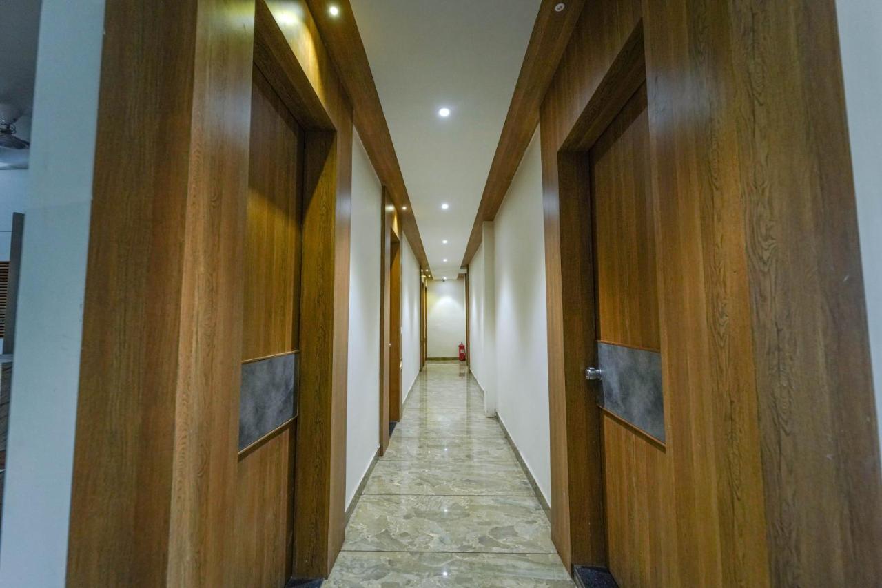 Hotel New Empire Ahmedabad Exterior foto